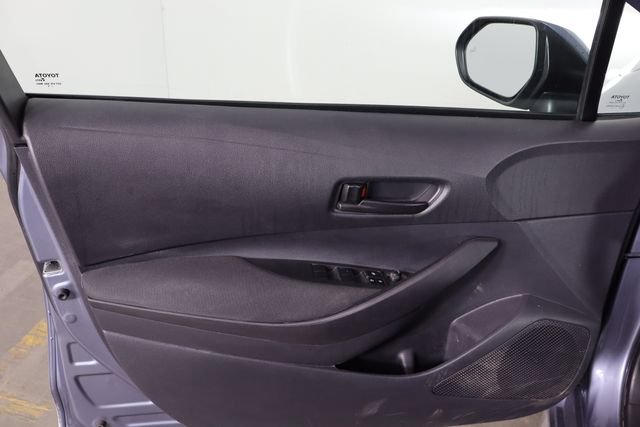 Used 2025 Toyota Corolla LE w/ Convenience Package FWD image 18