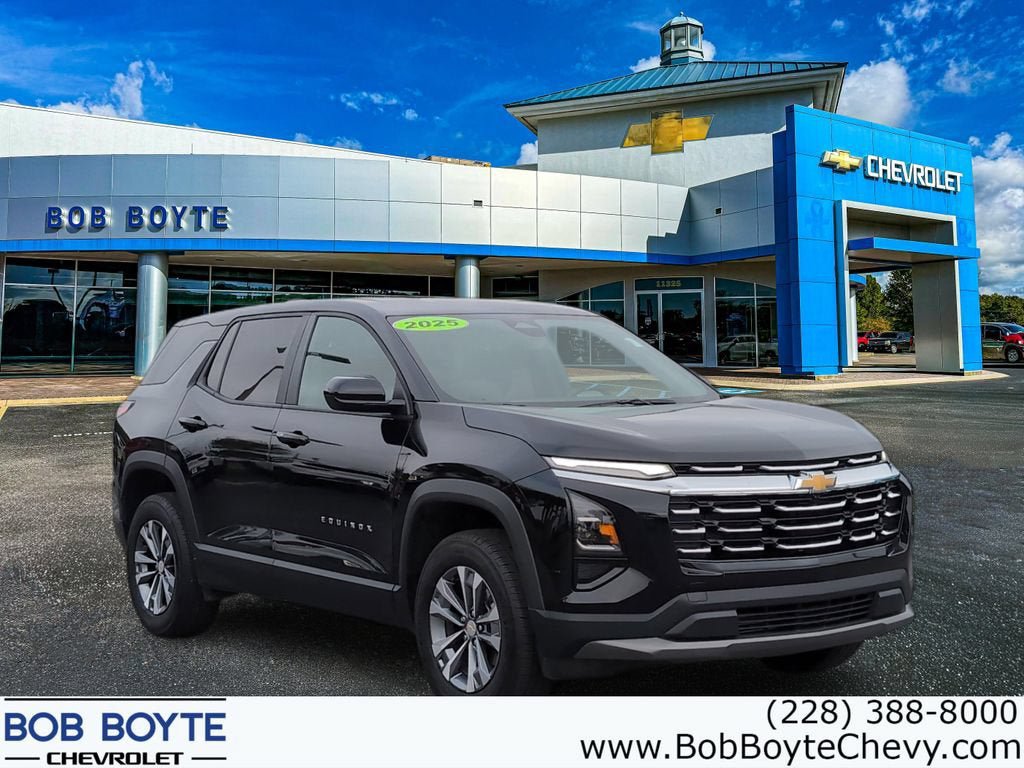 Used 2025 Chevrolet Equinox LT FWD image 1