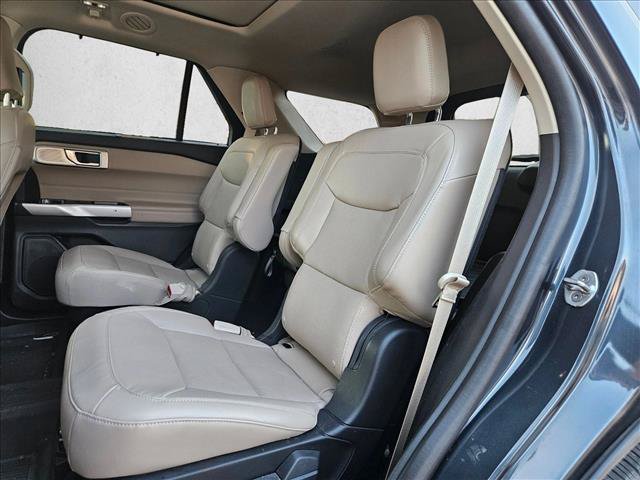 Used 2022 Ford Explorer Limited w/ Limited Technology Package RWD image 14