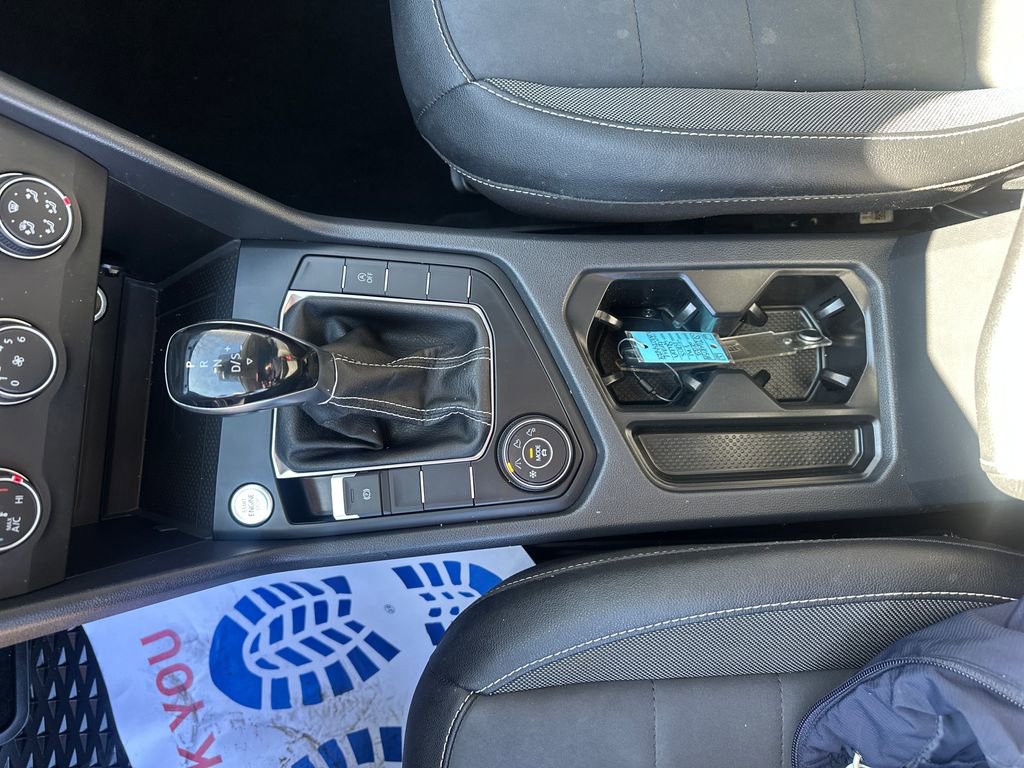 Certified 2022 Volkswagen Taos SE image 12