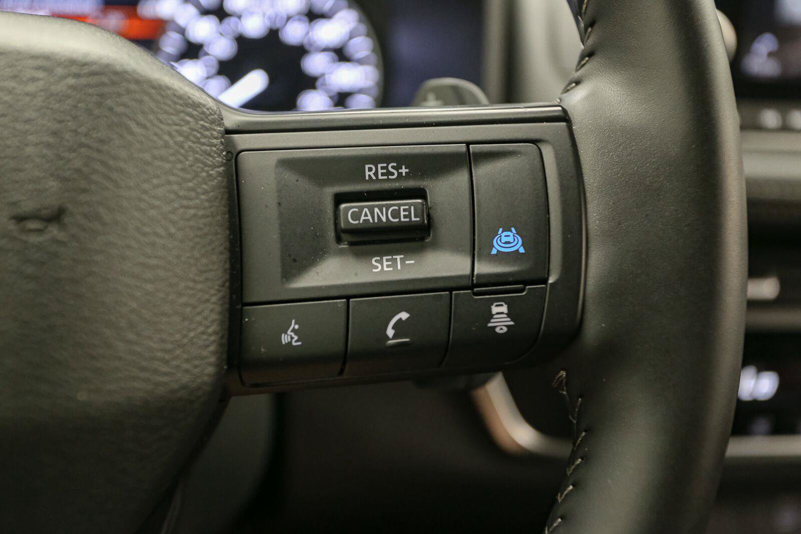 Used 2026 Nissan Rogue SV AWD/4WD image 35