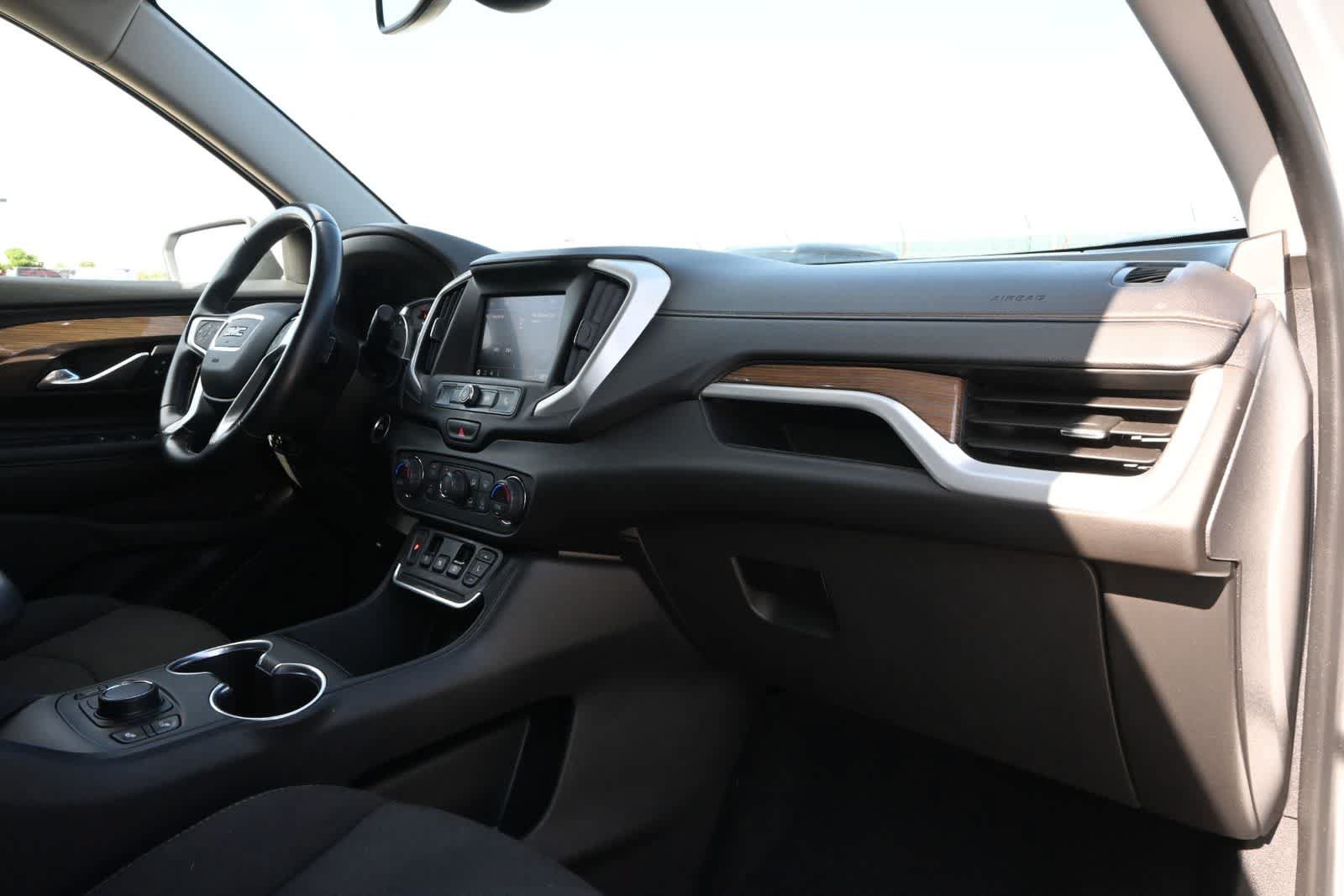 Used 2020 GMC Terrain SLE w/ Driver Convenience Package FWD image 21