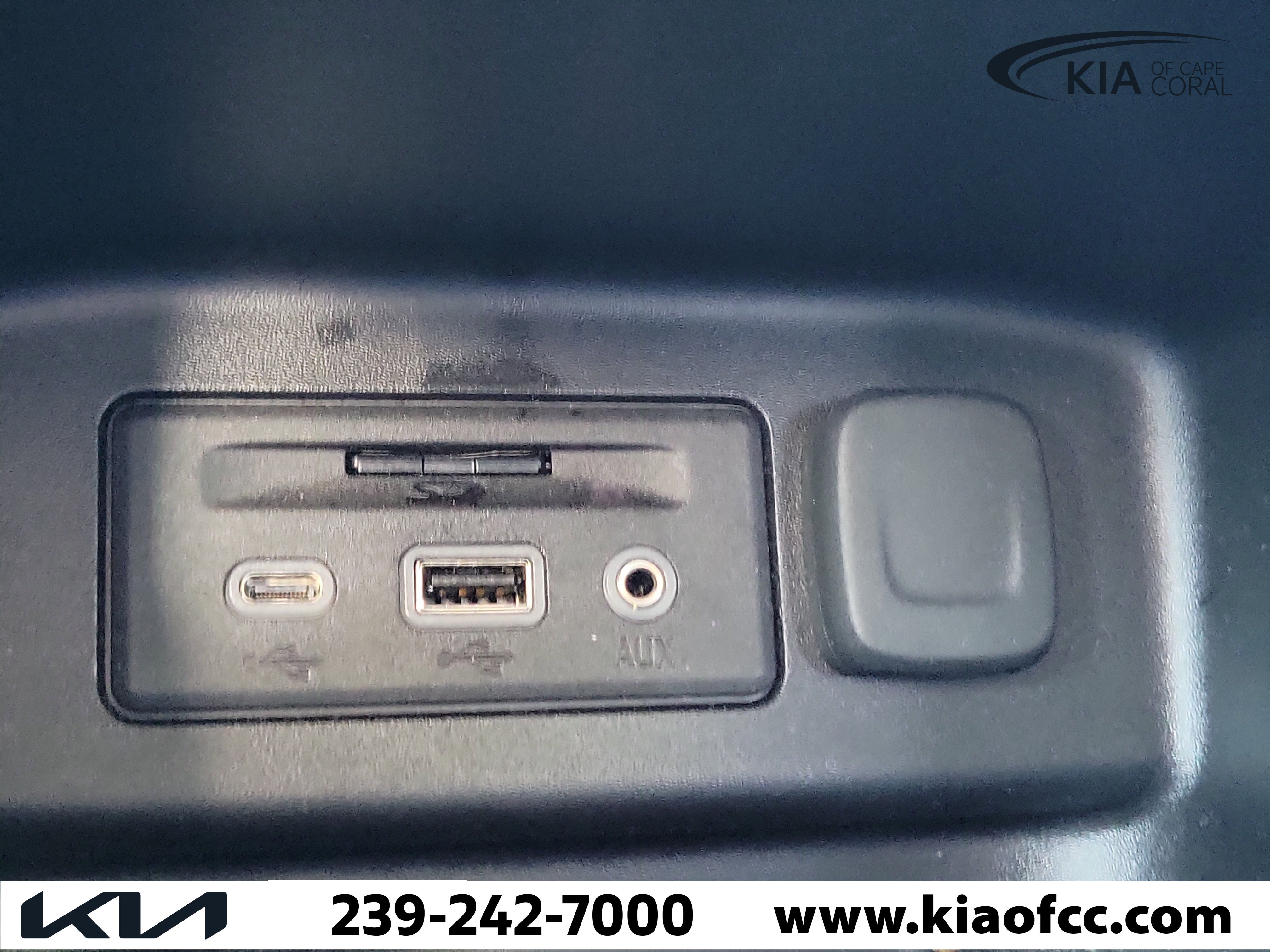 Used 2019 Chevrolet Equinox Premier FWD image 25