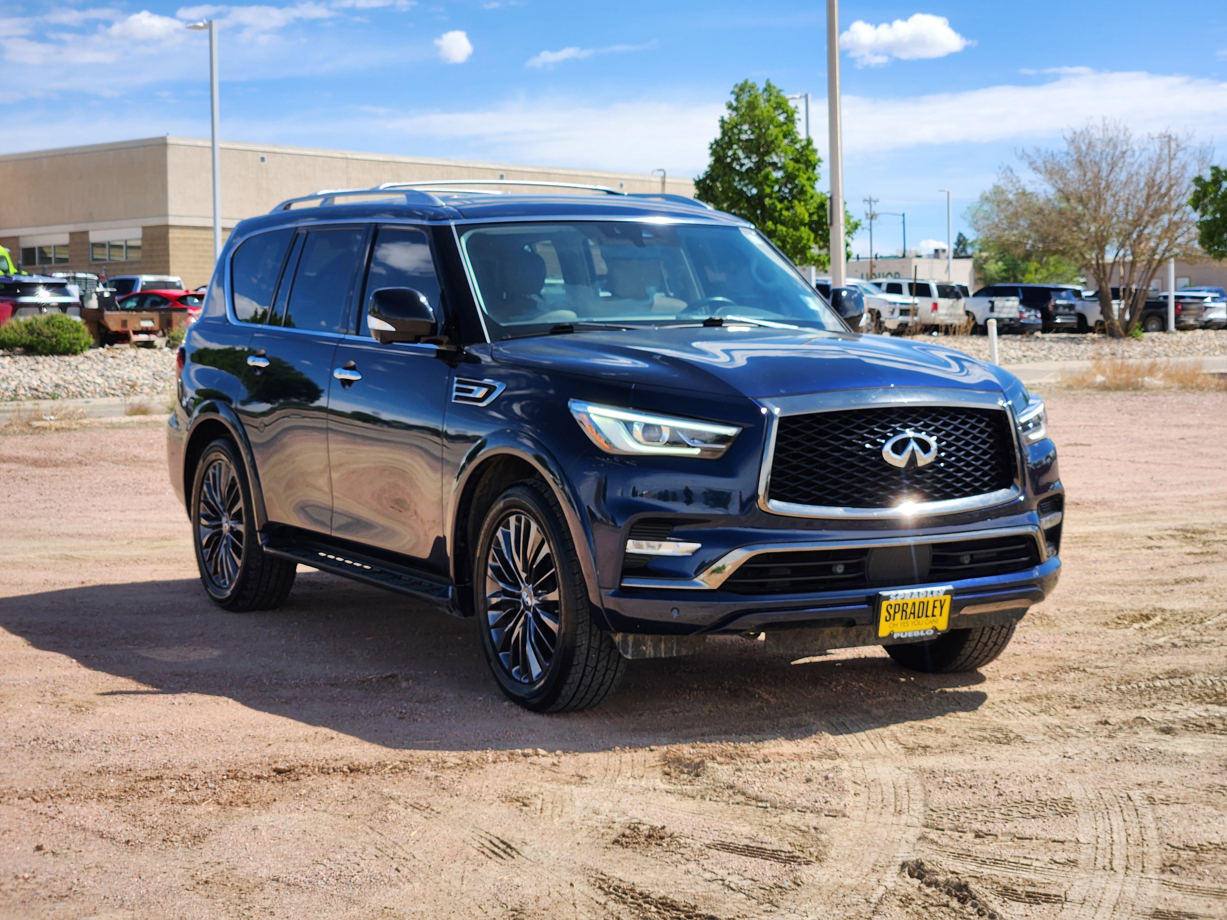 Used 2021 INFINITI QX80 Premium Select w/ All-Season Package AWD/4WD image 7