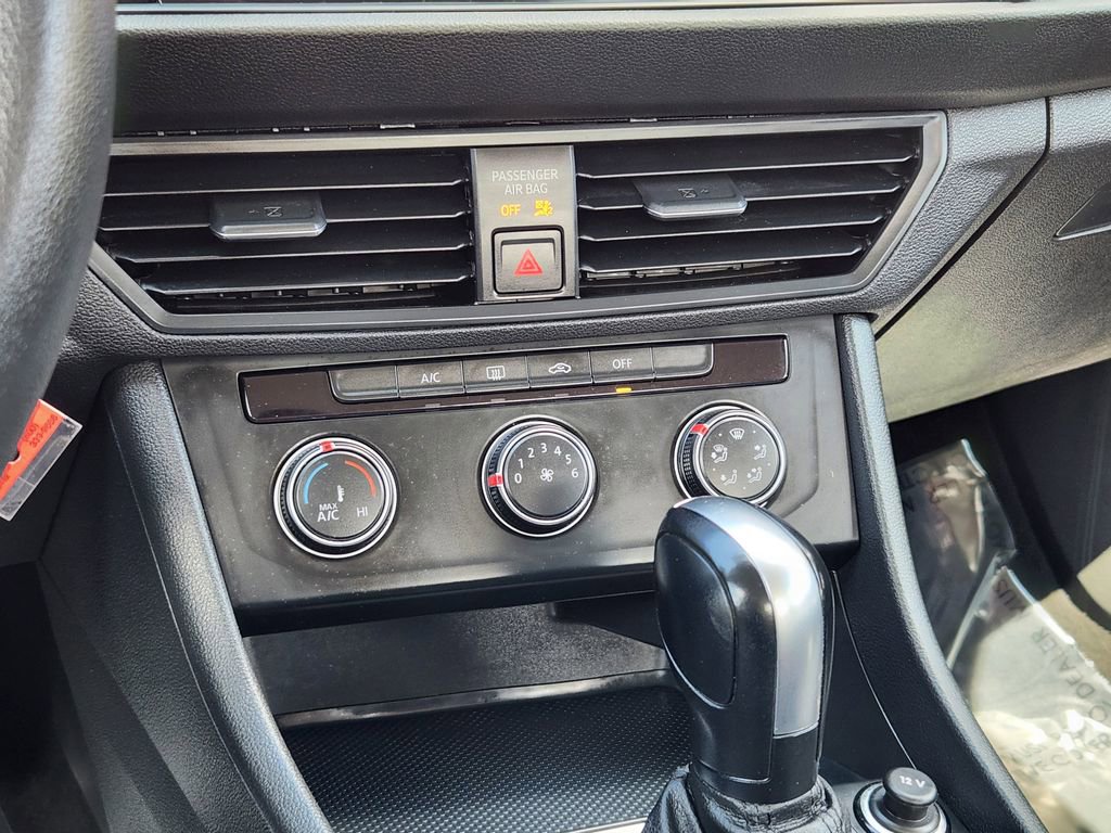 Used 2019 Volkswagen Jetta FWD image 15