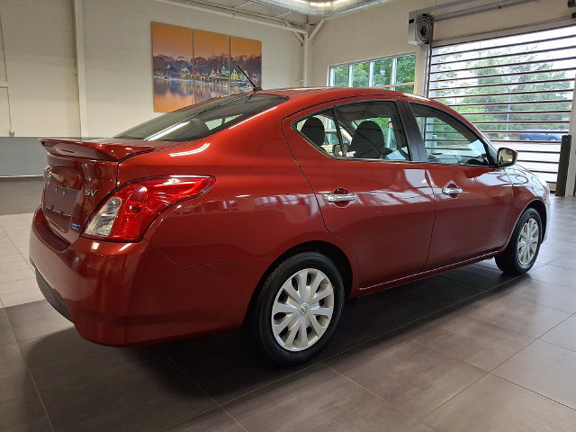 Used 2016 Nissan Versa SV FWD image 6