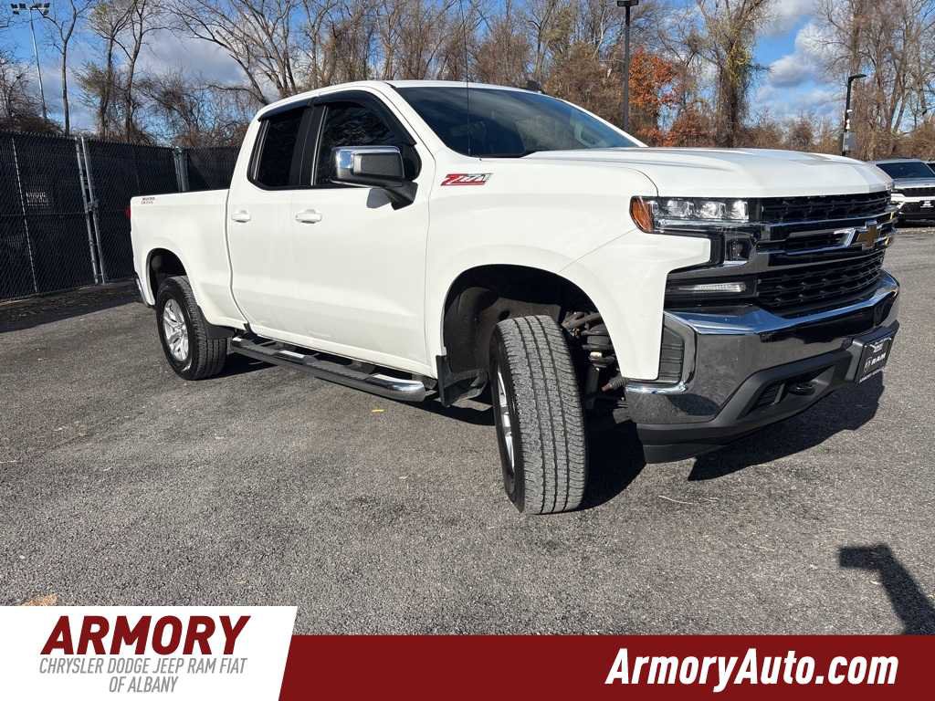 Used 2020 Chevrolet Silverado 1500 LT w/ All-Star Edition image 3