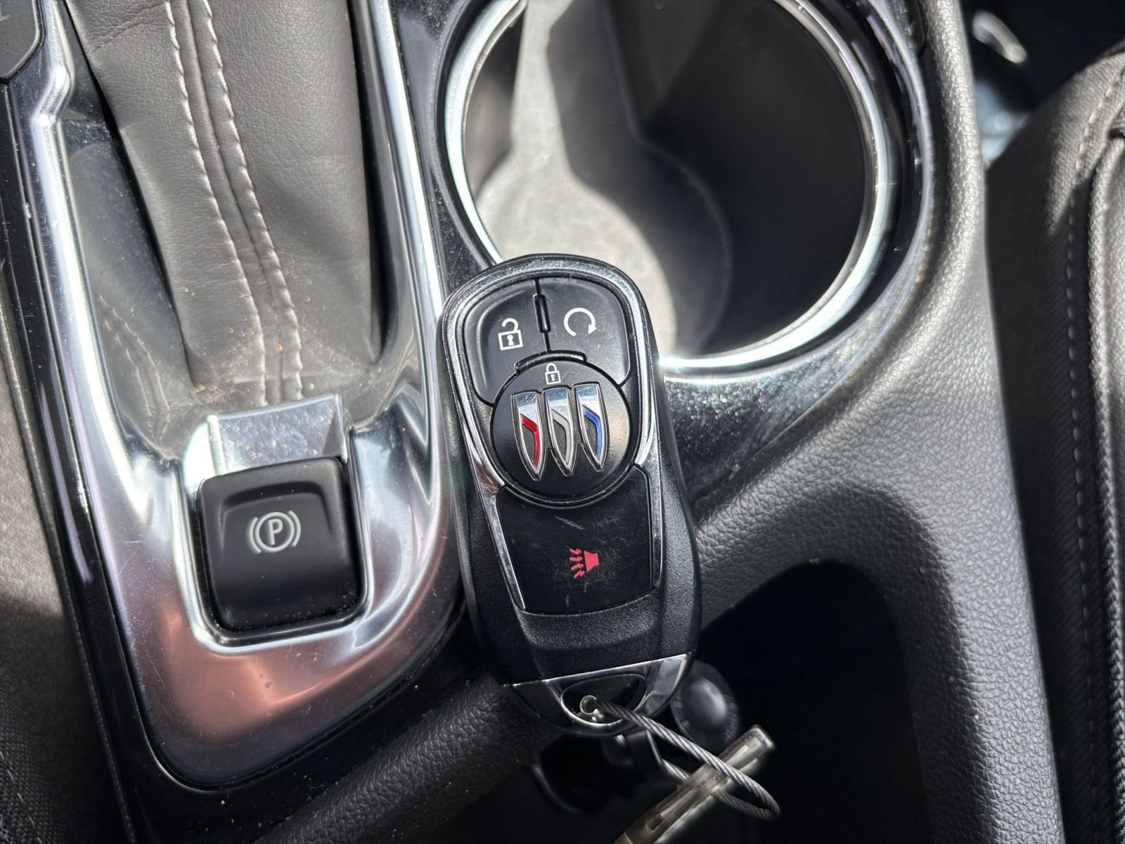 Used 2025 Buick Encore GX Preferred FWD image 23
