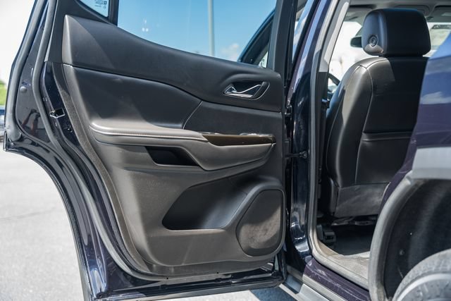 Used 2022 GMC Acadia AT4 AWD/4WD image 39