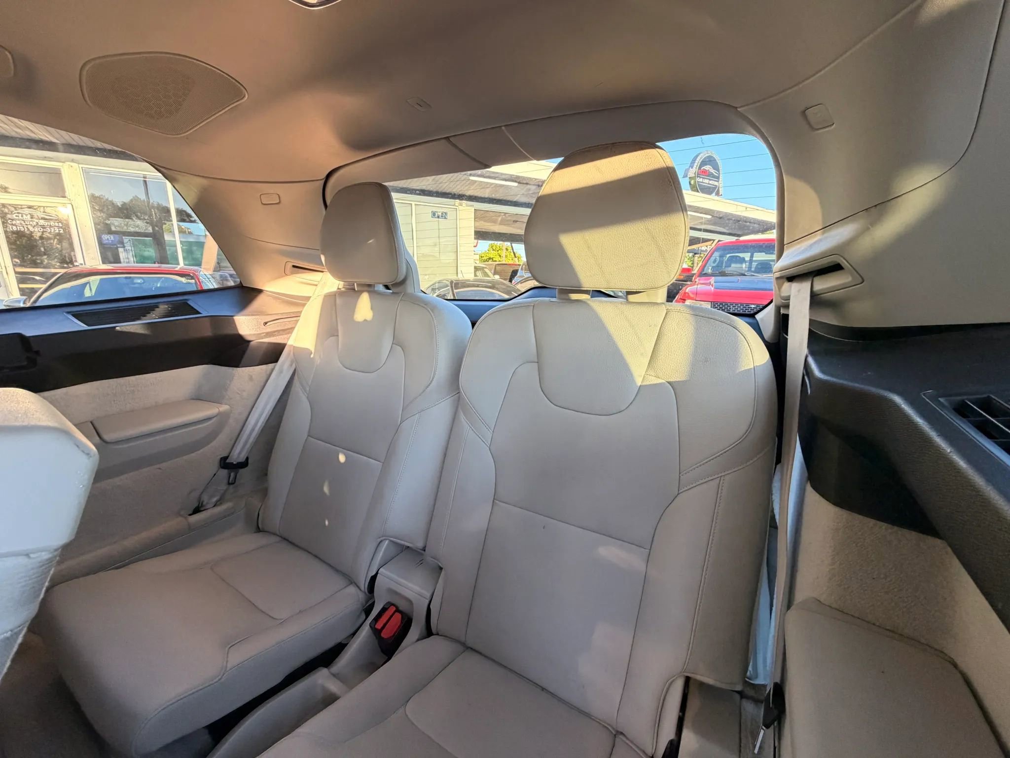 Used 2016 Volvo XC90 T6 Momentum w/ Momentum Plus Package AWD/4WD image 15