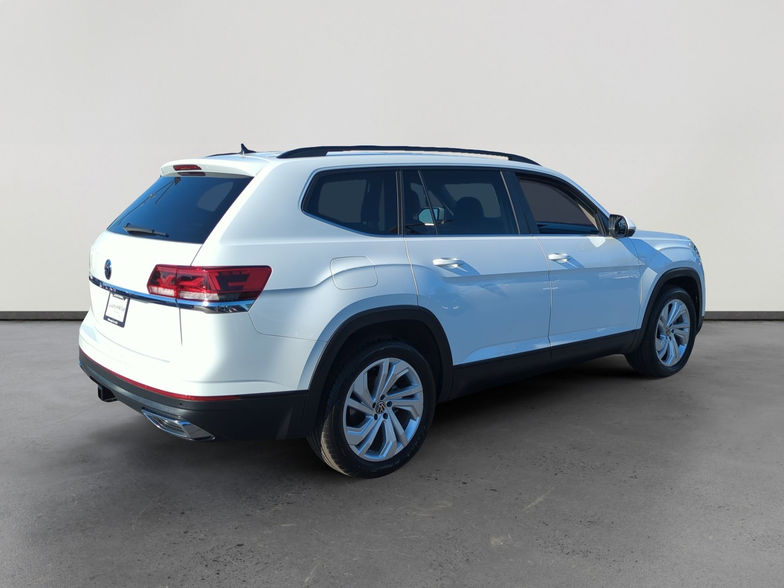 Used 2023 Volkswagen Atlas SE w/ Panoramic Sunroof Package image 5