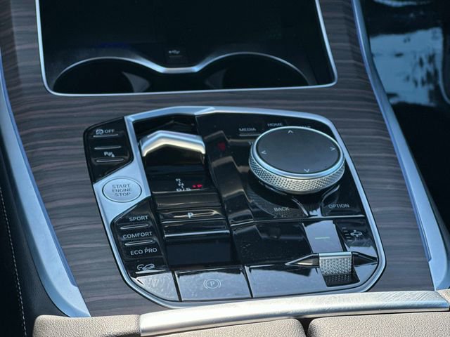 Used 2024 BMW X7 xDrive40i w/ M Sport Package image 5