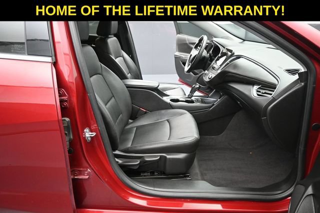 Used 2019 Chevrolet Malibu LT w/ Leather Package FWD image 43
