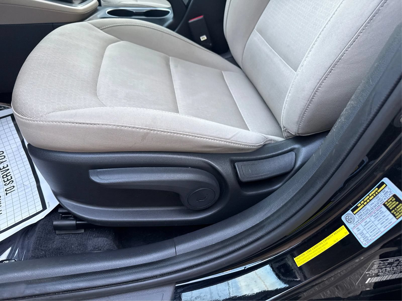 Used 2017 Hyundai Elantra SE FWD image 19