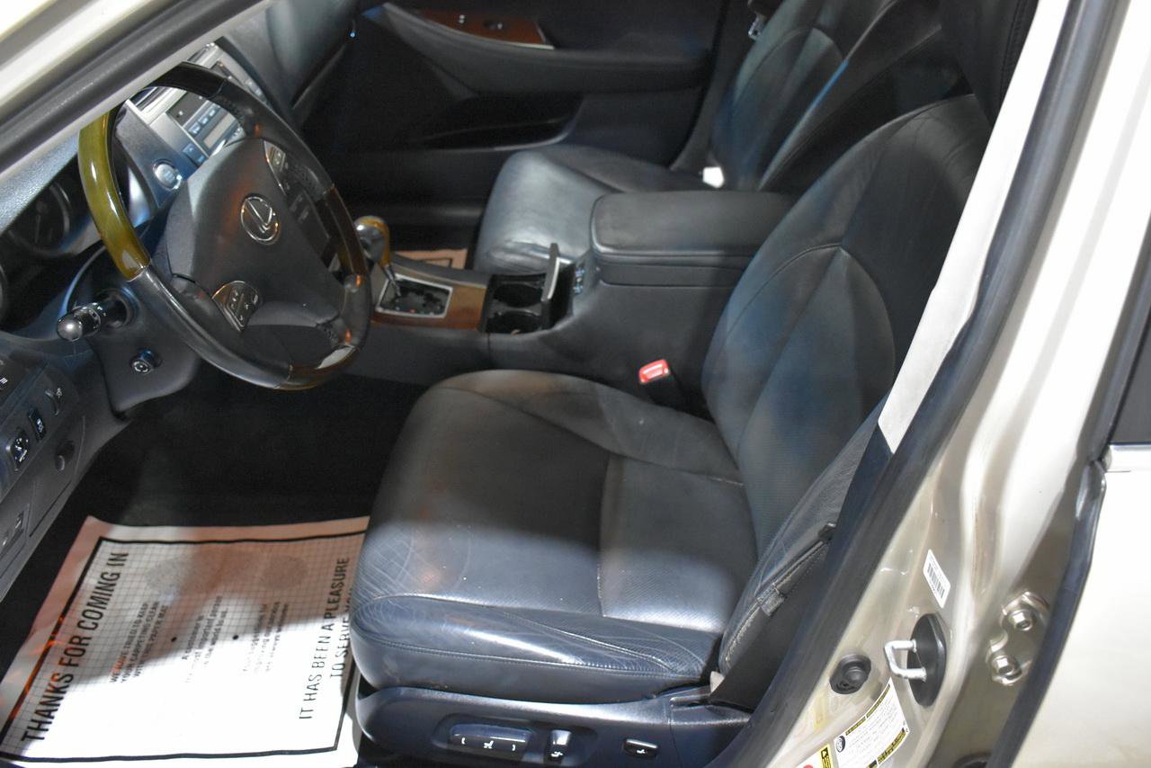 Used 2010 Lexus ES 350 FWD image 32