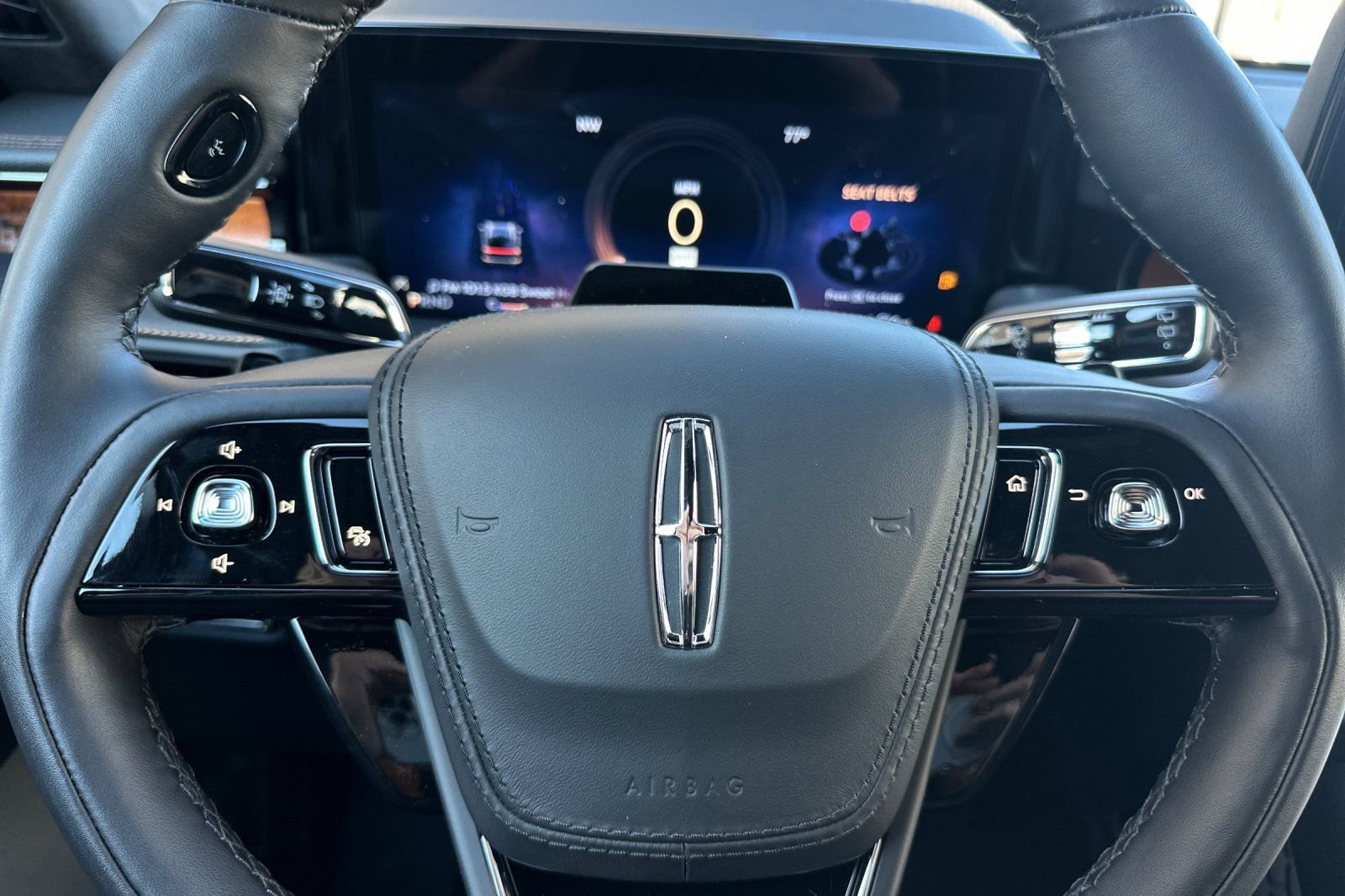 New 2026 Lincoln Aviator Black Label AWD/4WD image 24