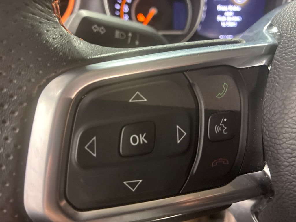 Used 2023 Jeep Gladiator Mojave AWD/4WD image 24