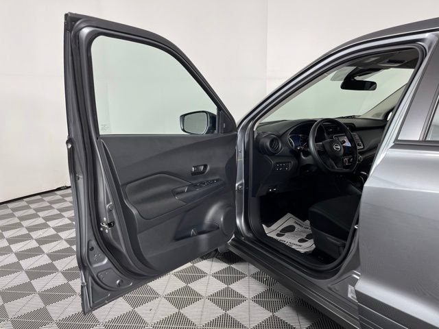 Certified 2025 Nissan Kicks Play S FWD image 17