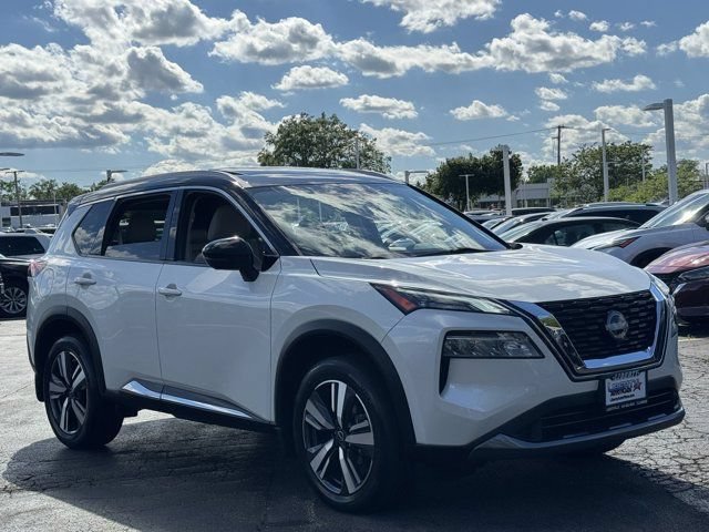 Used 2023 Nissan Rogue SL AWD/4WD image 2