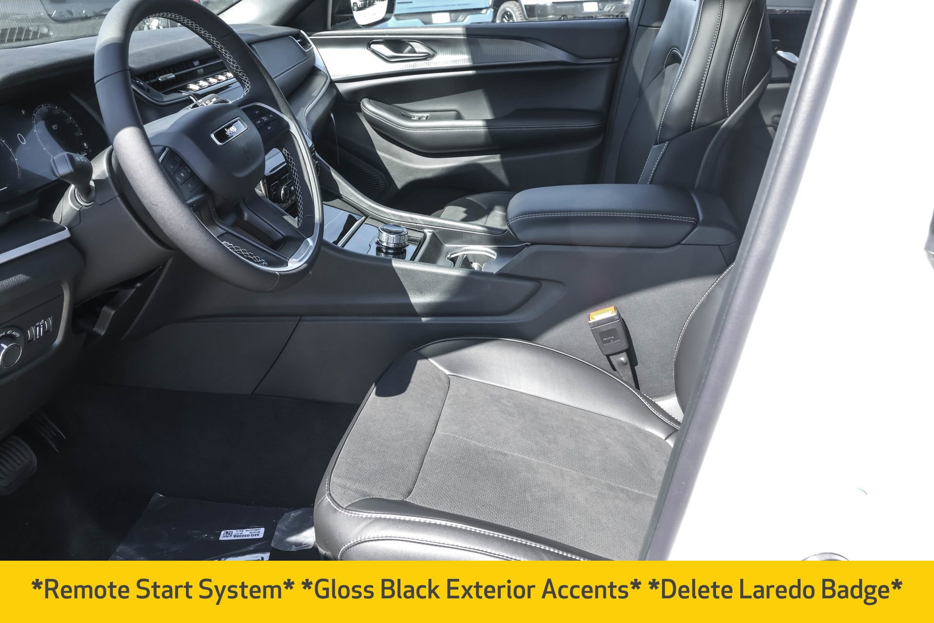 New 2025 Jeep Grand Cherokee Altitude image 6