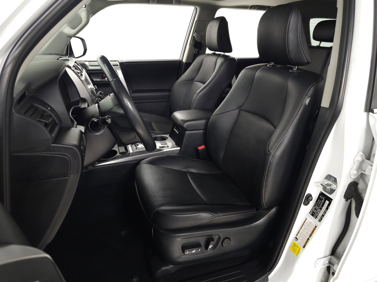 Used 2024 Toyota 4Runner Limited AWD/4WD image 15