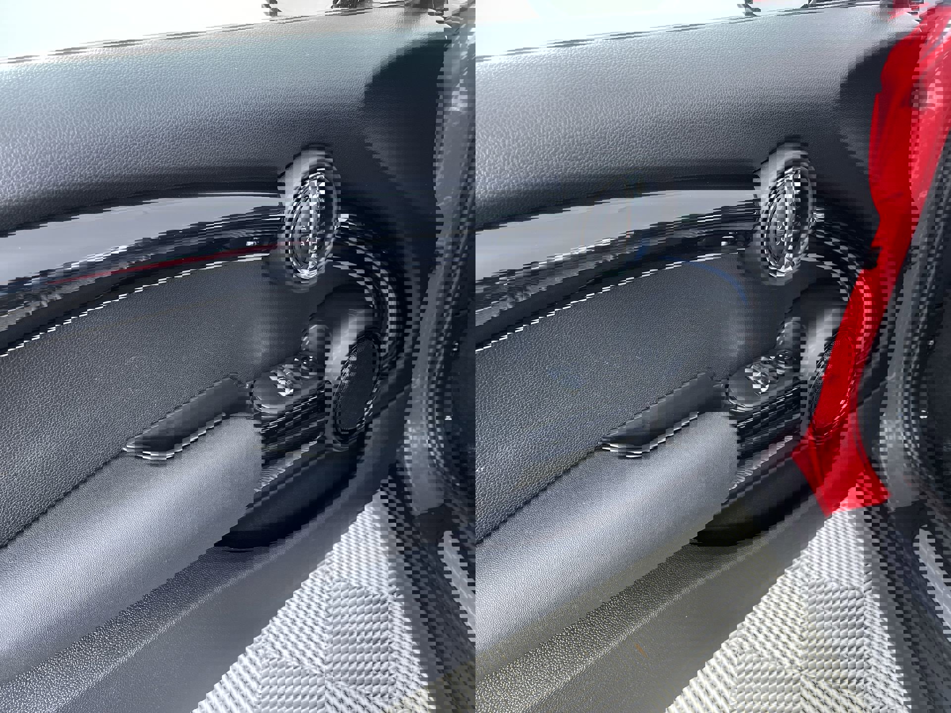 Used 2022 MINI Cooper SE image 14