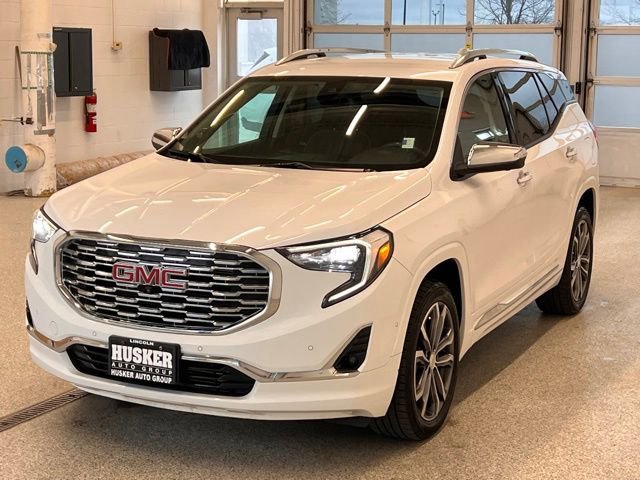 Used 2020 GMC Terrain Denali w/ Denali Premium Package image 4