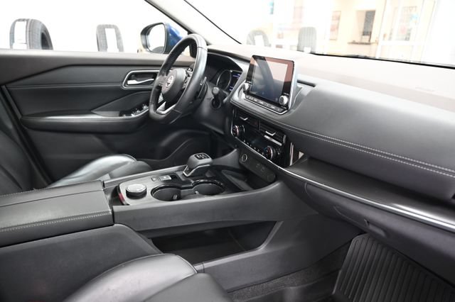 Used 2021 Nissan Rogue SV AWD/4WD image 14