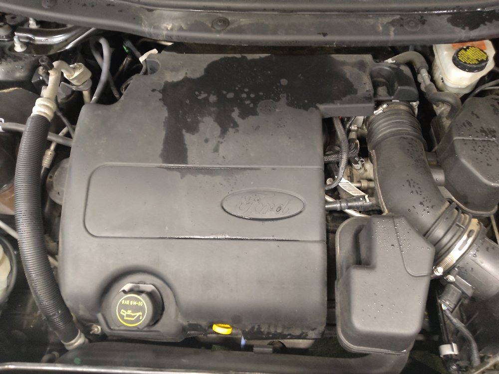Used 2015 Ford Explorer XLT image 30