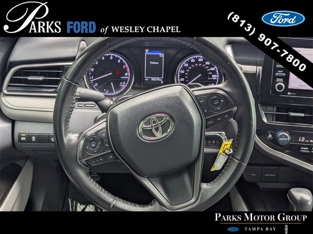 Used 2022 Toyota Camry SE image 12