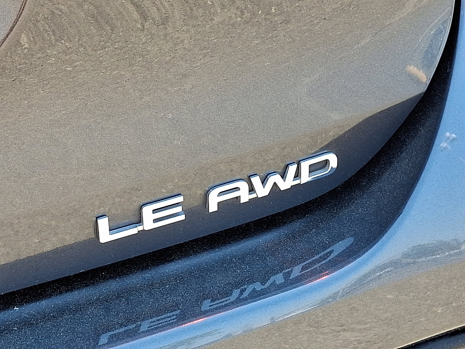 Used 2025 Toyota Highlander LE AWD/4WD image 31