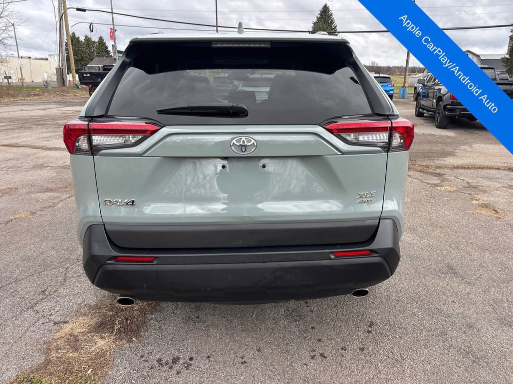Used 2020 Toyota RAV4 XLE w/ Convenience Package image 12