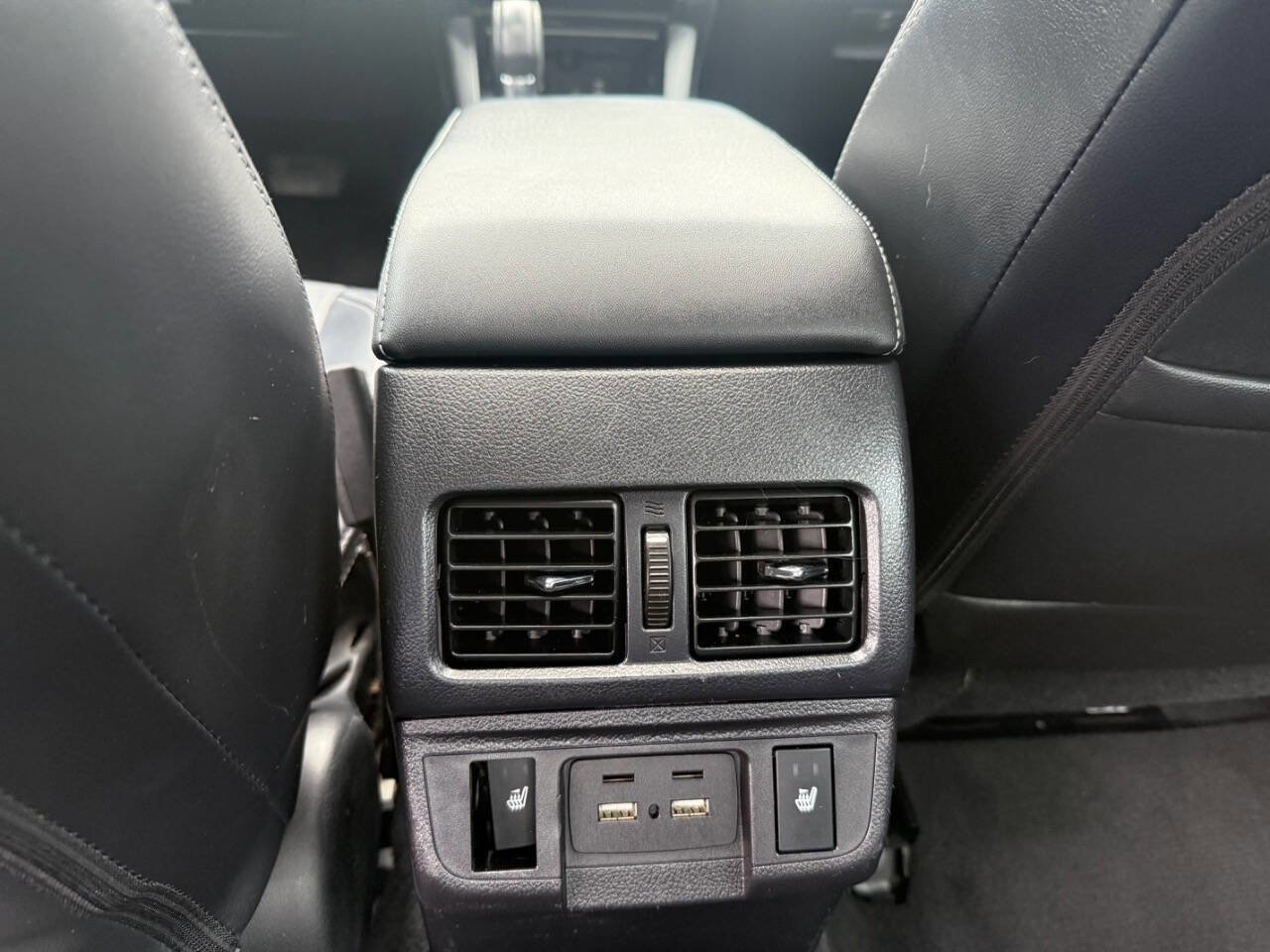 Used 2018 Subaru Legacy 3.6R Limited AWD/4WD image 34