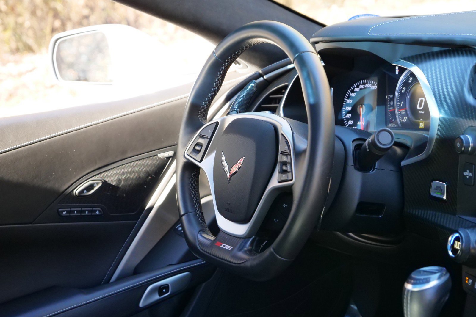 Used 2016 Chevrolet Corvette Z06 w/ 3LZ Preferred Equipment Group image 43