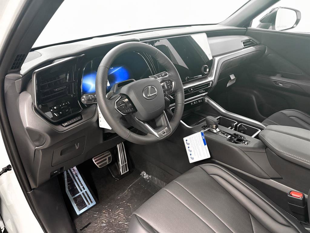 New 2026 Lexus TX 500h AWD image 5