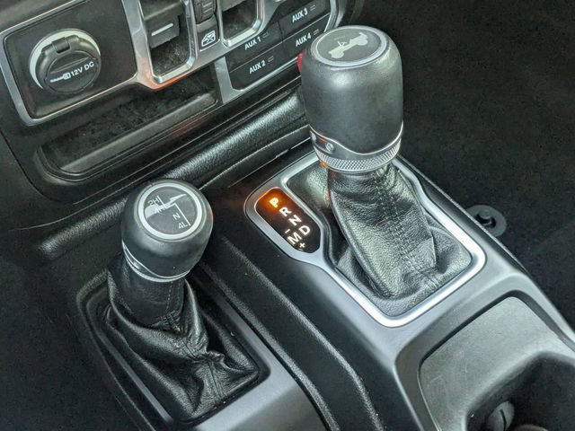 Used 2022 Jeep Wrangler Unlimited Sahara AWD/4WD image 14