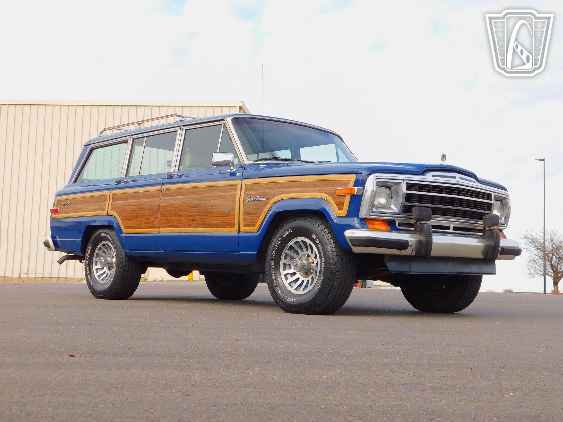 Used 1989 Jeep Grand Wagoneer AWD/4WD image 32