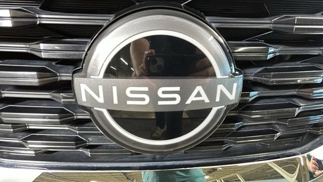 Used 2022 Nissan Rogue S FWD image 9