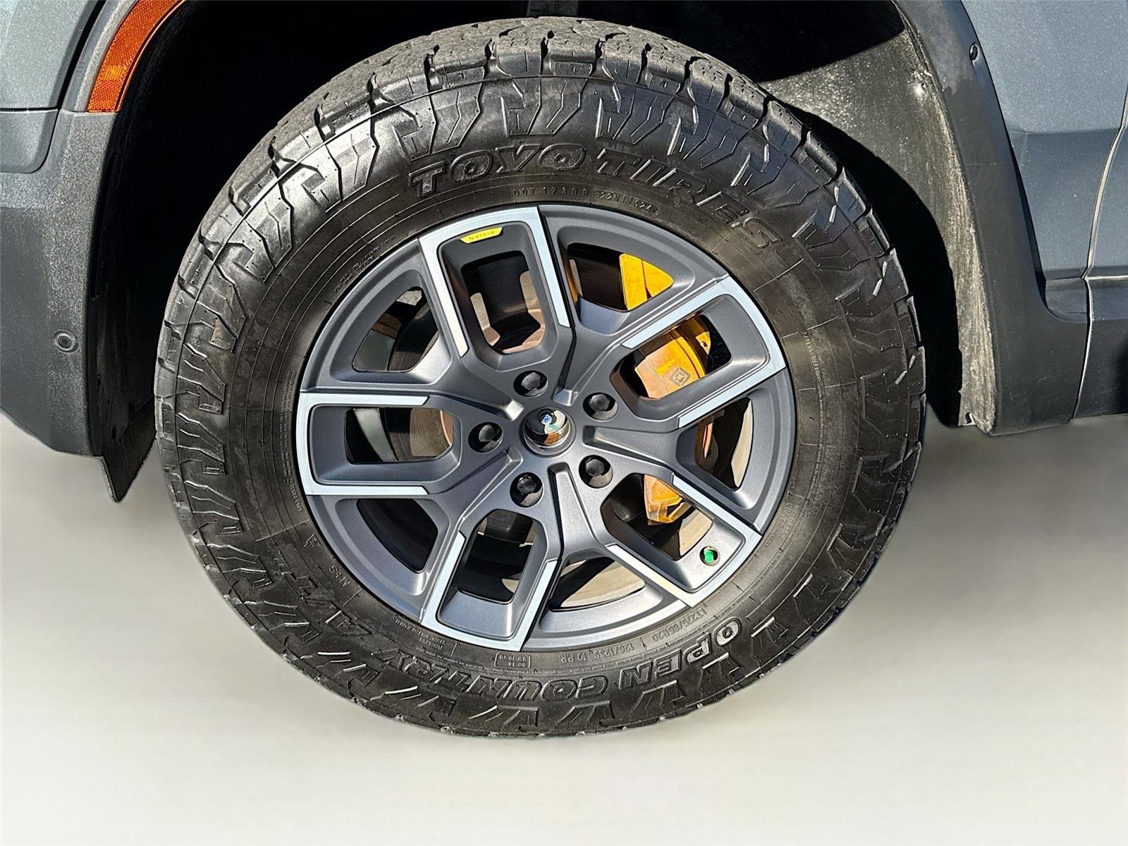 Used 2022 Rivian R1T Launch Edition image 31