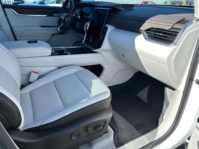 Used 2024 GMC Acadia Denali image 34