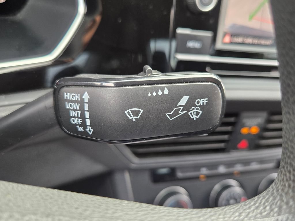 Certified 2022 Volkswagen Jetta S FWD image 25