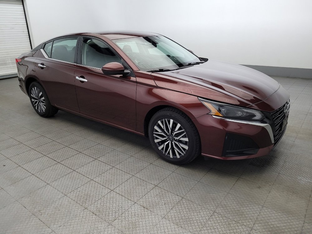 Used 2023 Nissan Altima 2.5 SV image 11