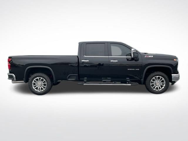 Certified 2025 Chevrolet Silverado 3500 LTZ image 6