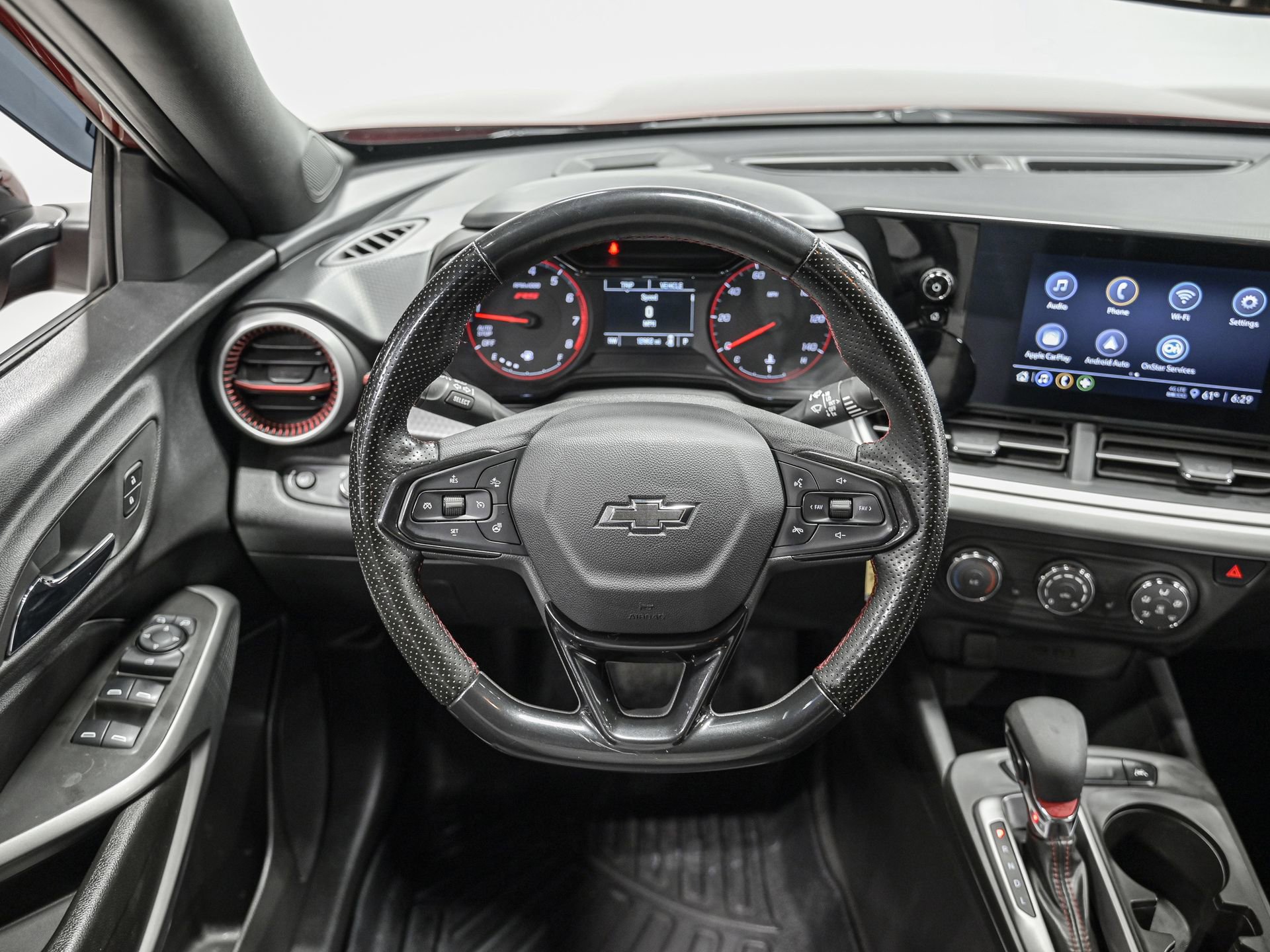 Used 2024 Chevrolet Trax RS w/ Driver Confidence Package image 18