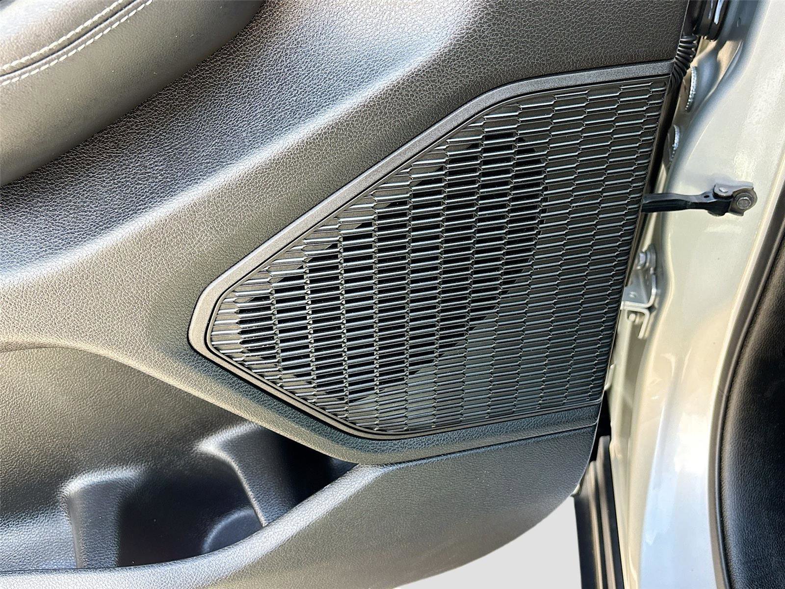 Used 2024 Jeep Grand Cherokee L Laredo image 20