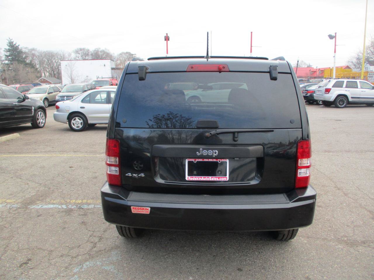 Used 2010 Jeep Liberty Sport w/ Popular Equipment Group AWD/4WD image 5