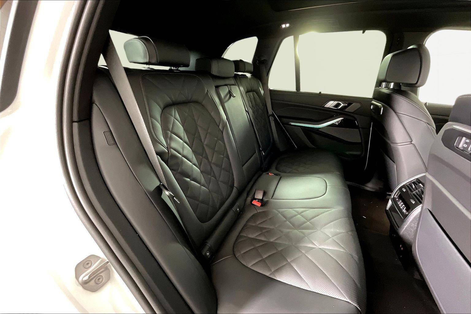 New 2026 BMW X5 xDrive40i image 13