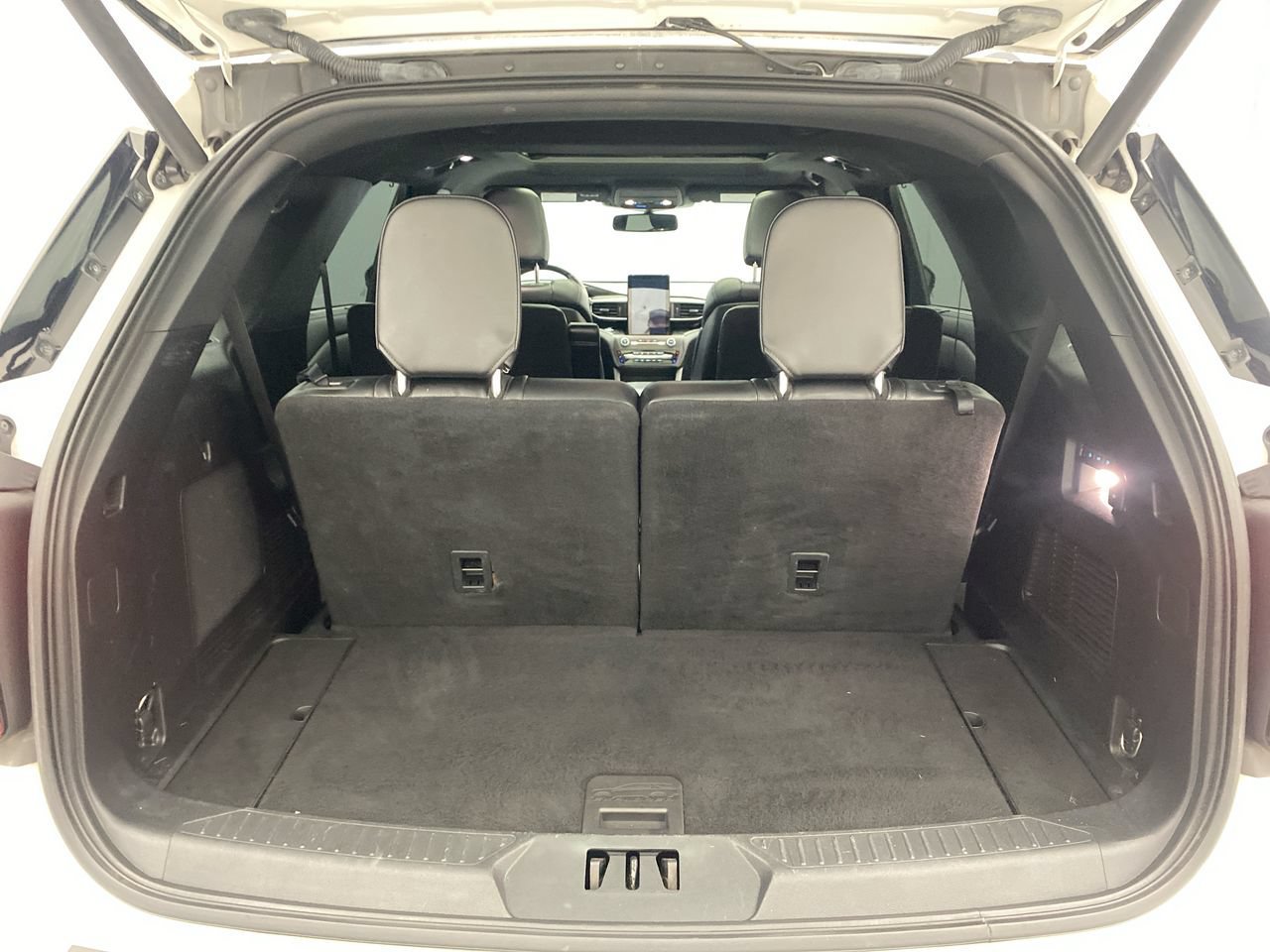 Used 2020 Ford Explorer ST w/ ST Street Pack AWD/4WD image 27