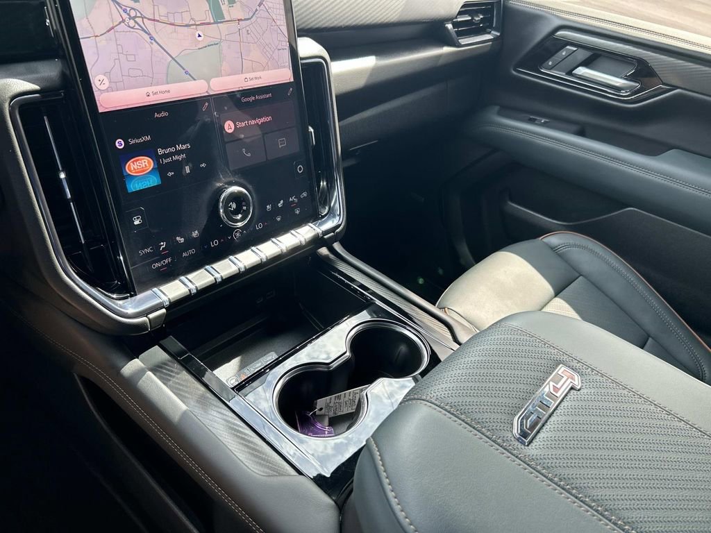 Used 2026 GMC Yukon AT4 w/ LPO, Floor Liner Package image 32