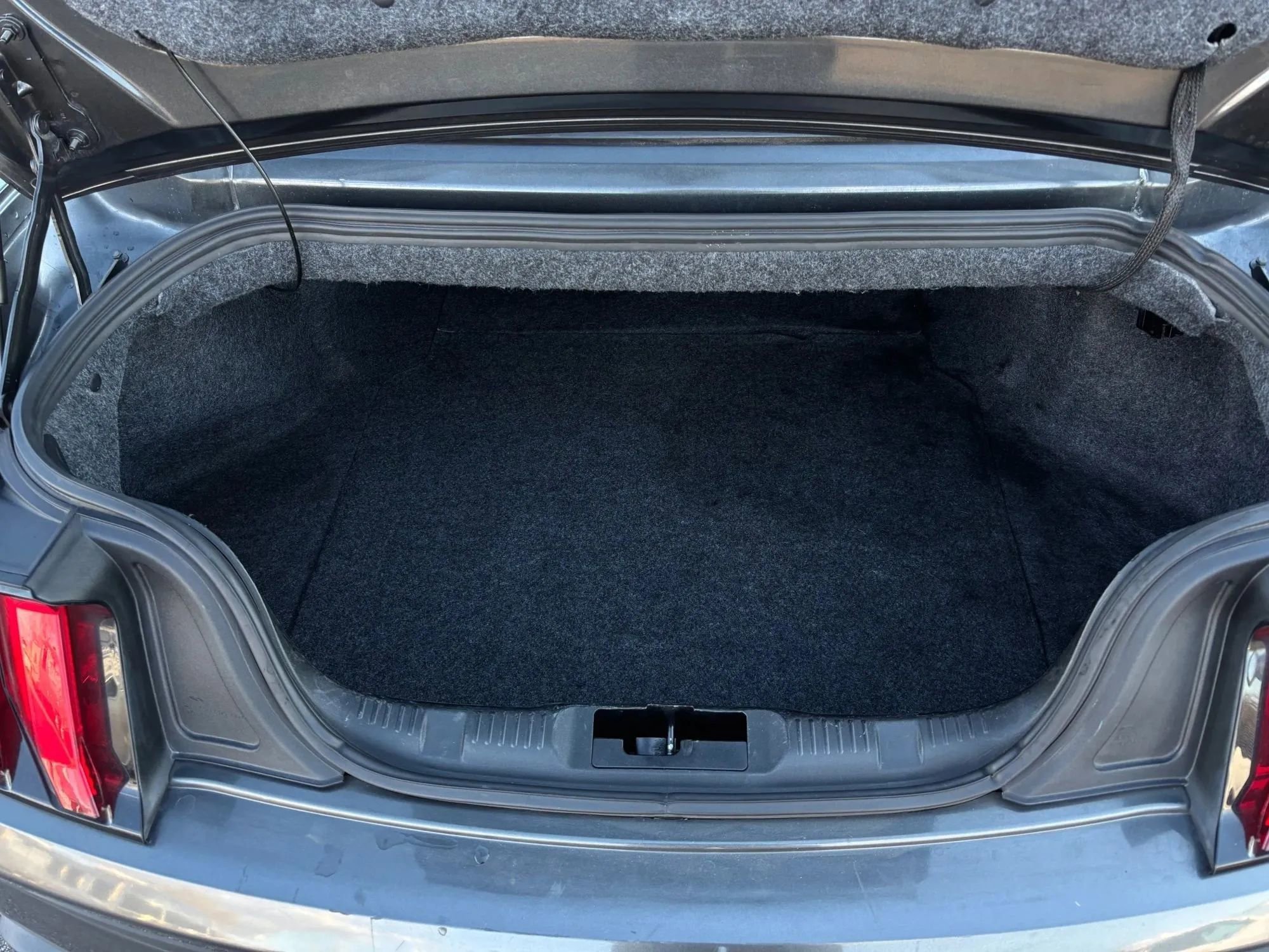 Used 2020 Ford Mustang Premium image 29